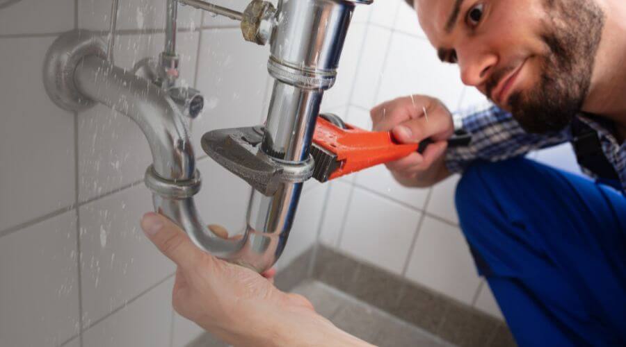 Professional same day plumber services in Leaf River, IL